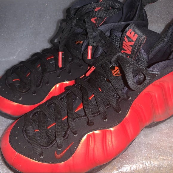 Men’s Nike Air Size 7.5 Habanero Red Foams - Picture 2 of 4